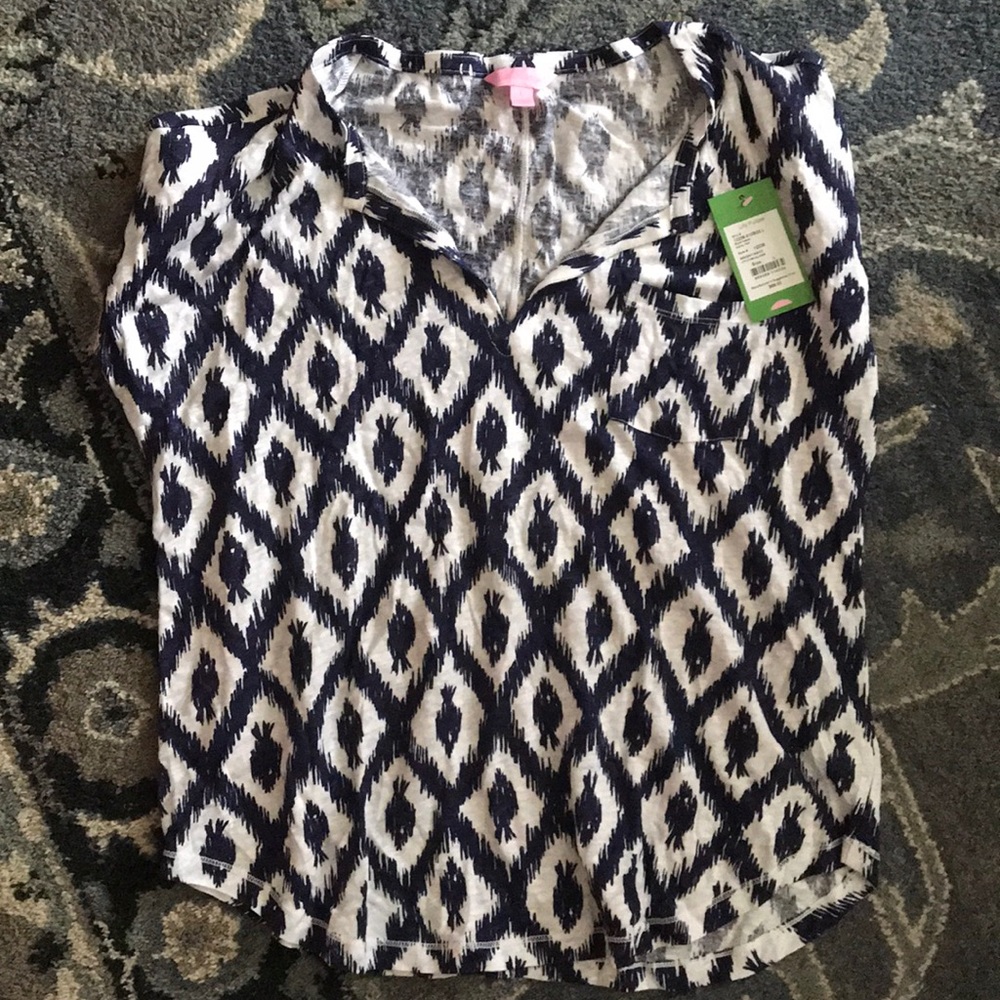 New, v-neck, never worn